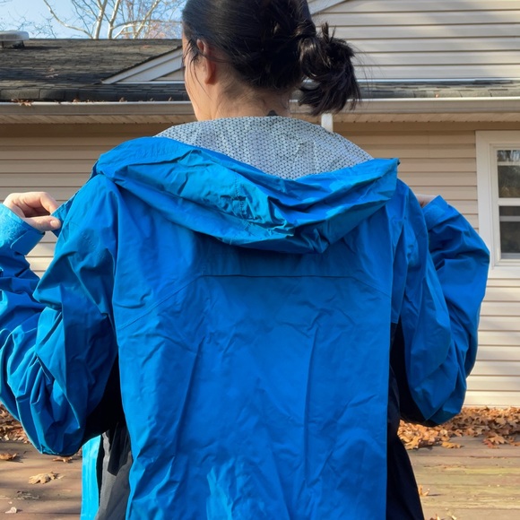 Columbia rain jacket/coat - Picture 3 of 7